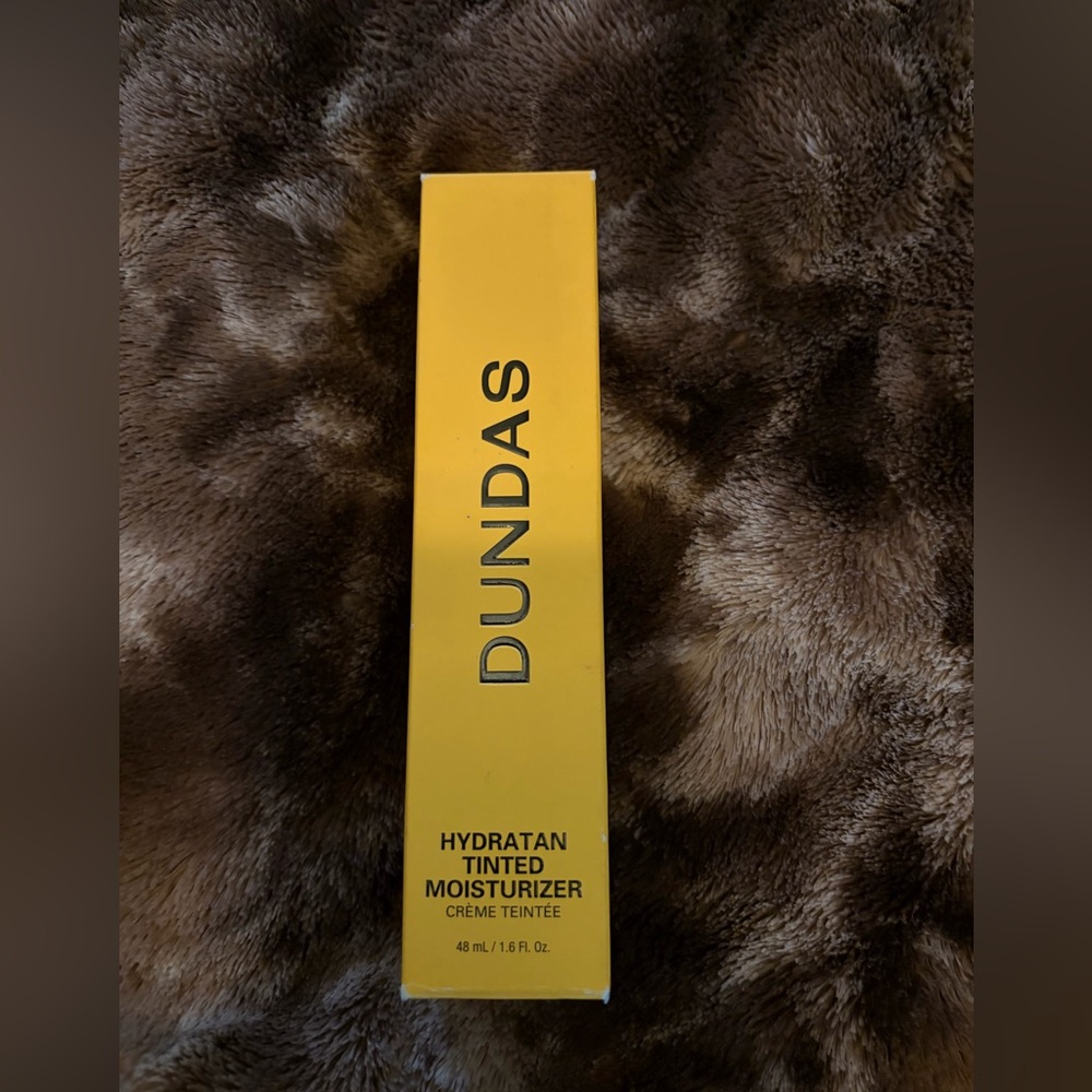 DUNDAS Hydratan Tinted Moisturizer